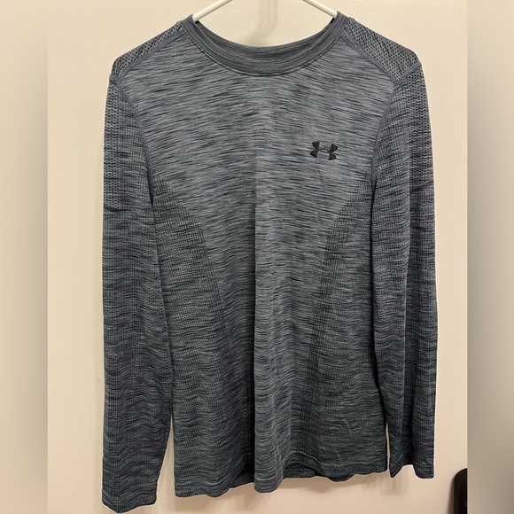 Under Armour Top - Picture 1 of 3